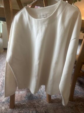 Banana Republic Off-White Crewneck Sweater